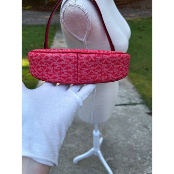 Michael Kors Small Kayla Crimson Signature Convertible Pouchette 32T5T8QU1B NWT - Picture 4 of 14